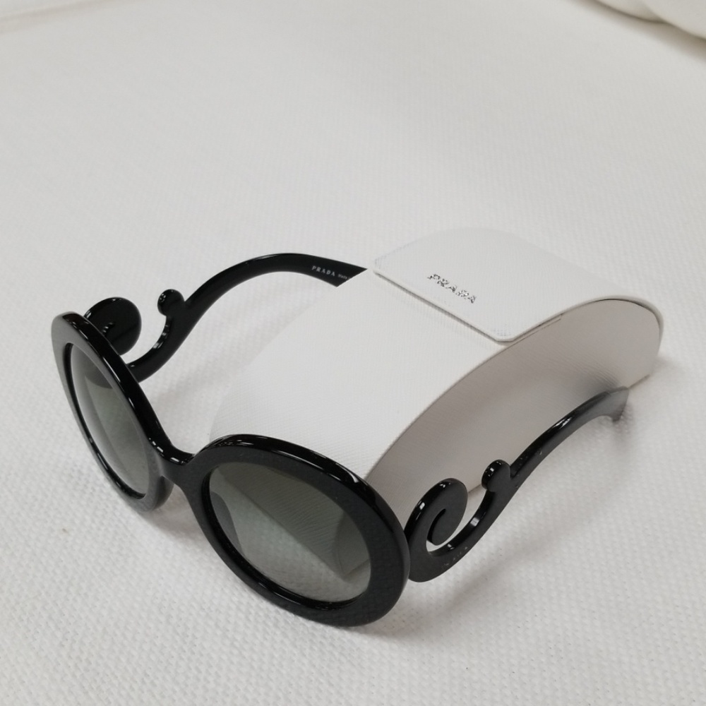 Brand new Prada sunglasses - Picture 1 of 3